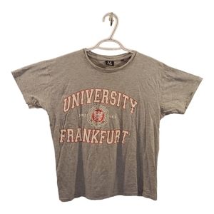 Fox size small Frankfurt University short sleeve tee